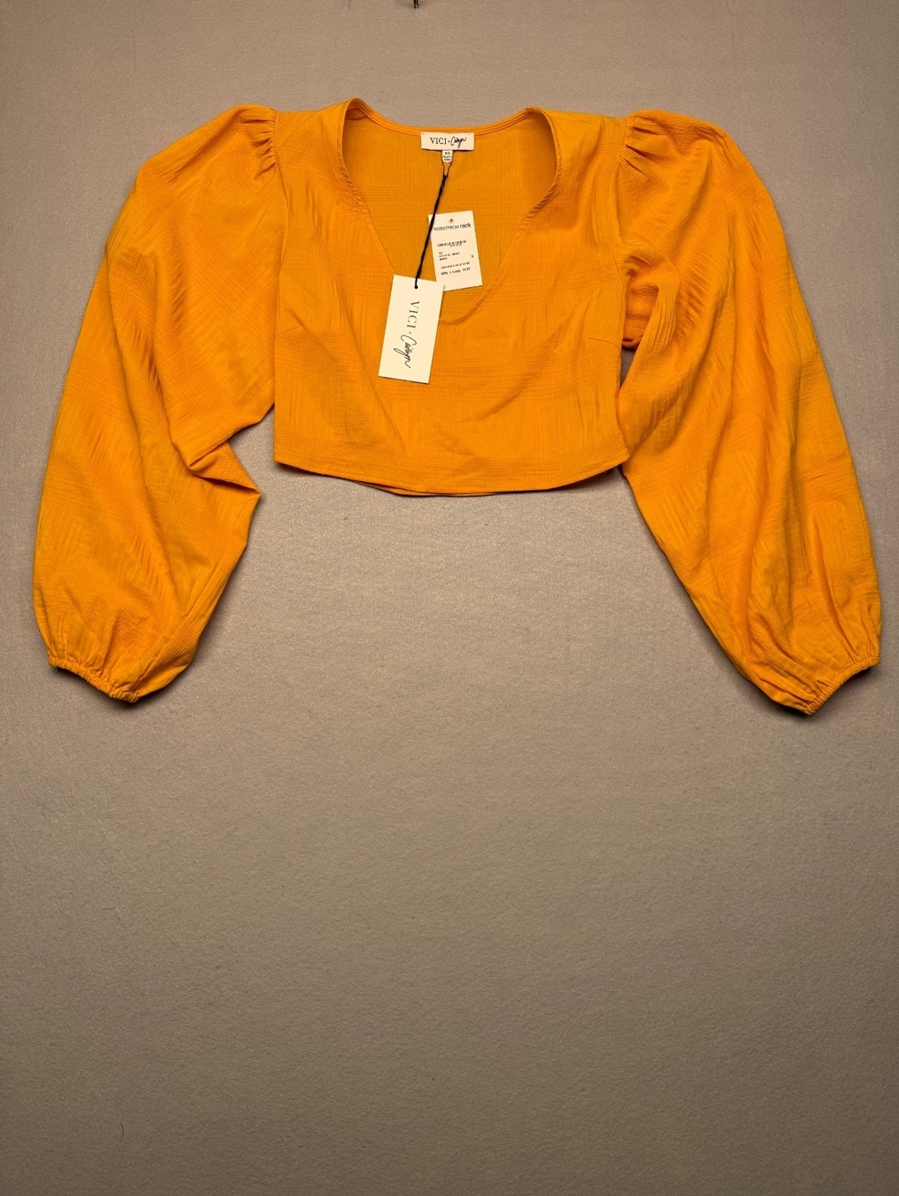 VICI x Caitlyn Cropped Blouse Women XS Mustard